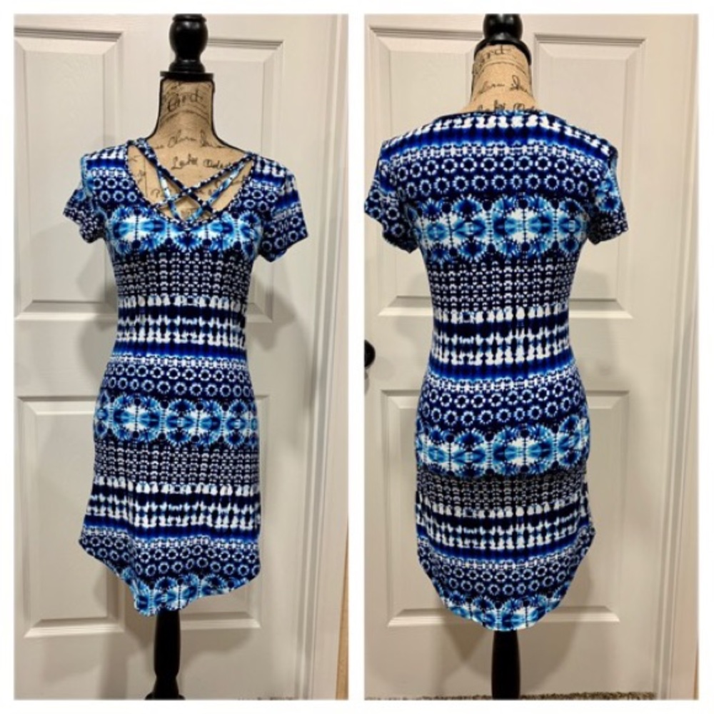 Colorful dress with crisscross neckline